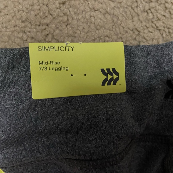 All In Motion Mod Rise Gray legging - Picture 4 of 4